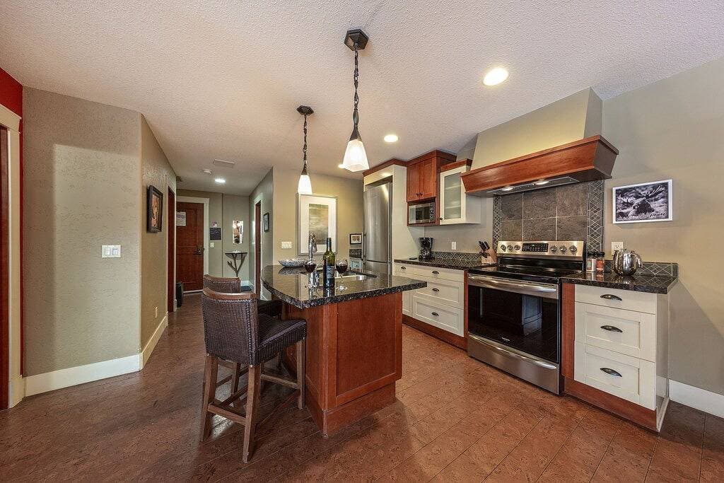 Foto 5 von 42: Canmore Haustierfreundliche Ecksuite / 5-Sterne-Resort