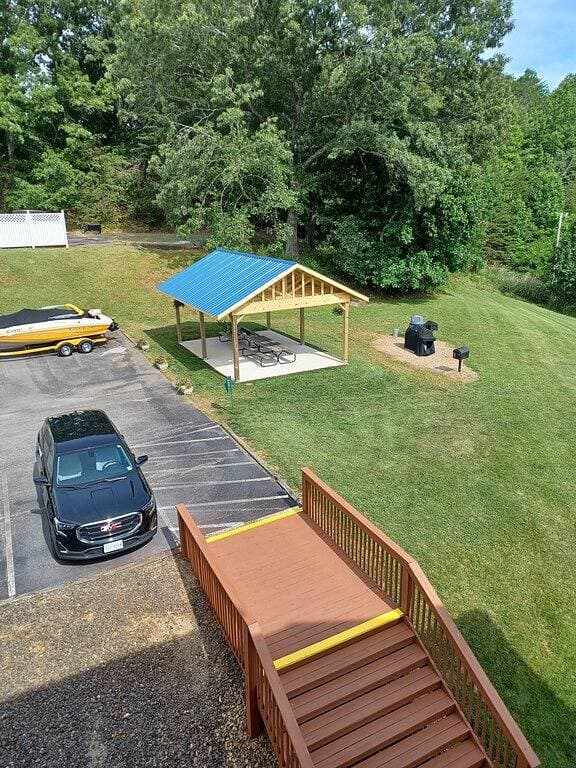 Foto 5 von 26: Waterfront Condo at Stripers Landing, Smith Mountain Lake, Virginia