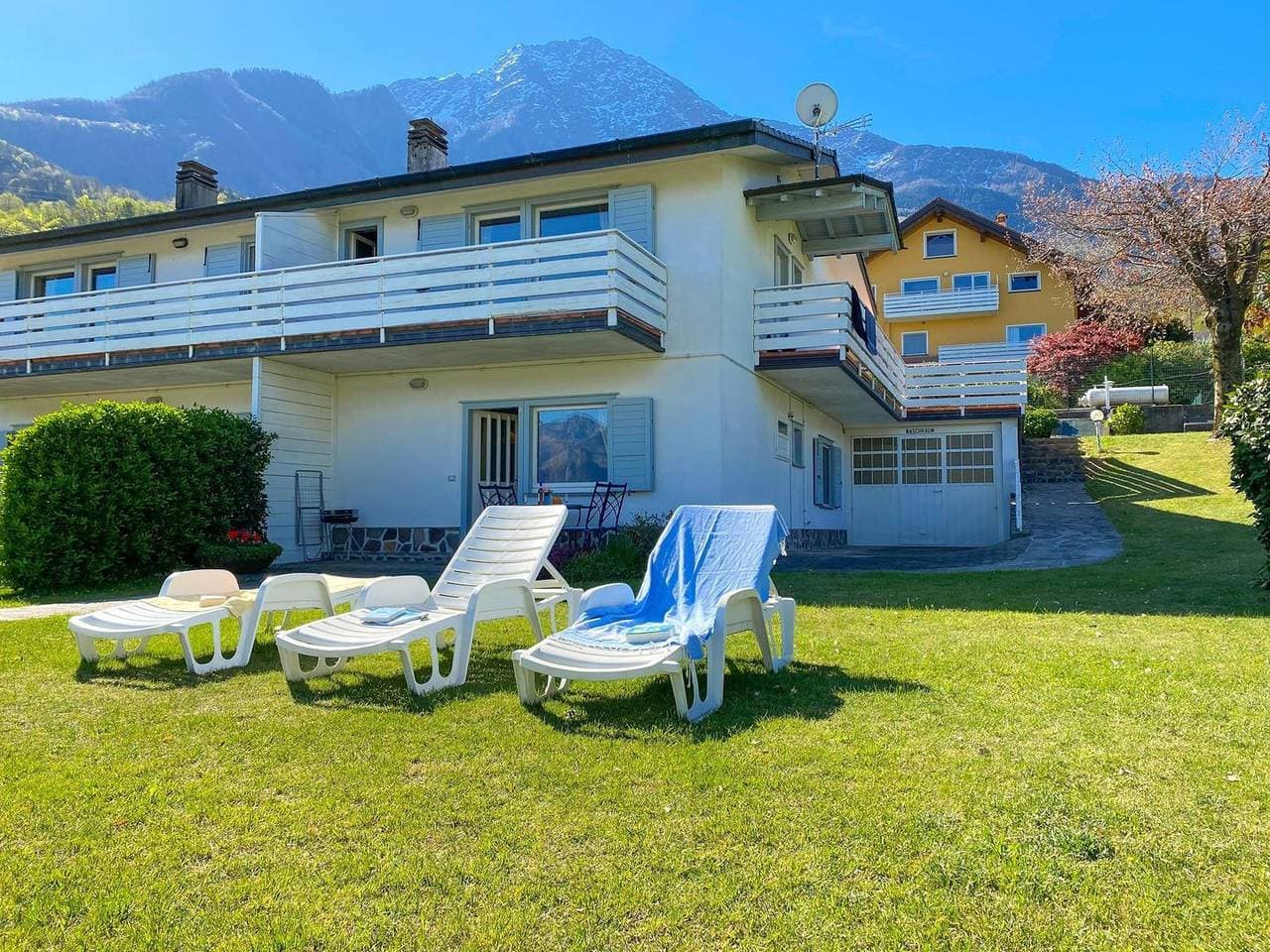 Foto 11 von 31: Sole 4 Garten-Ferienwohnung mit Pool