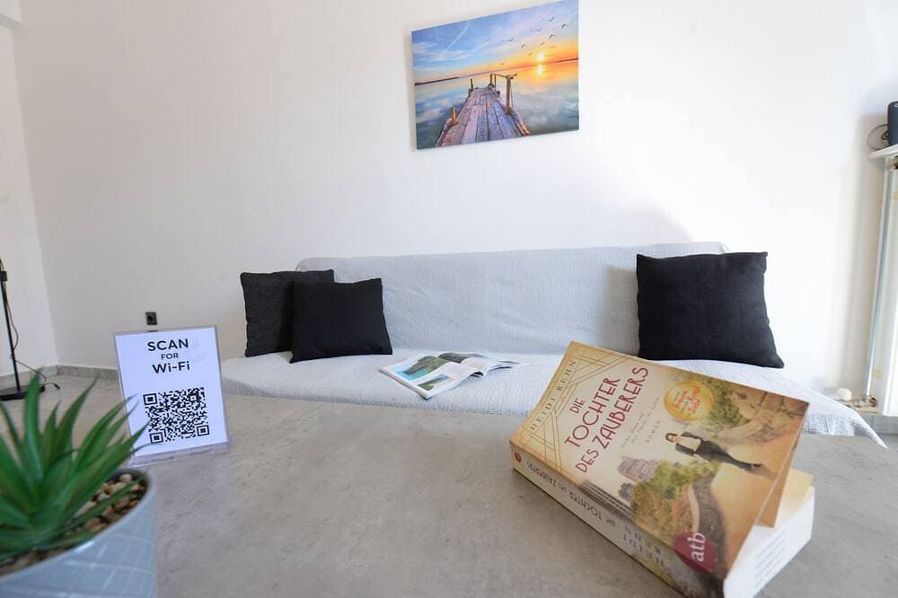 Foto 5 von 19: Rainbow Apartment by Ionian Luxury