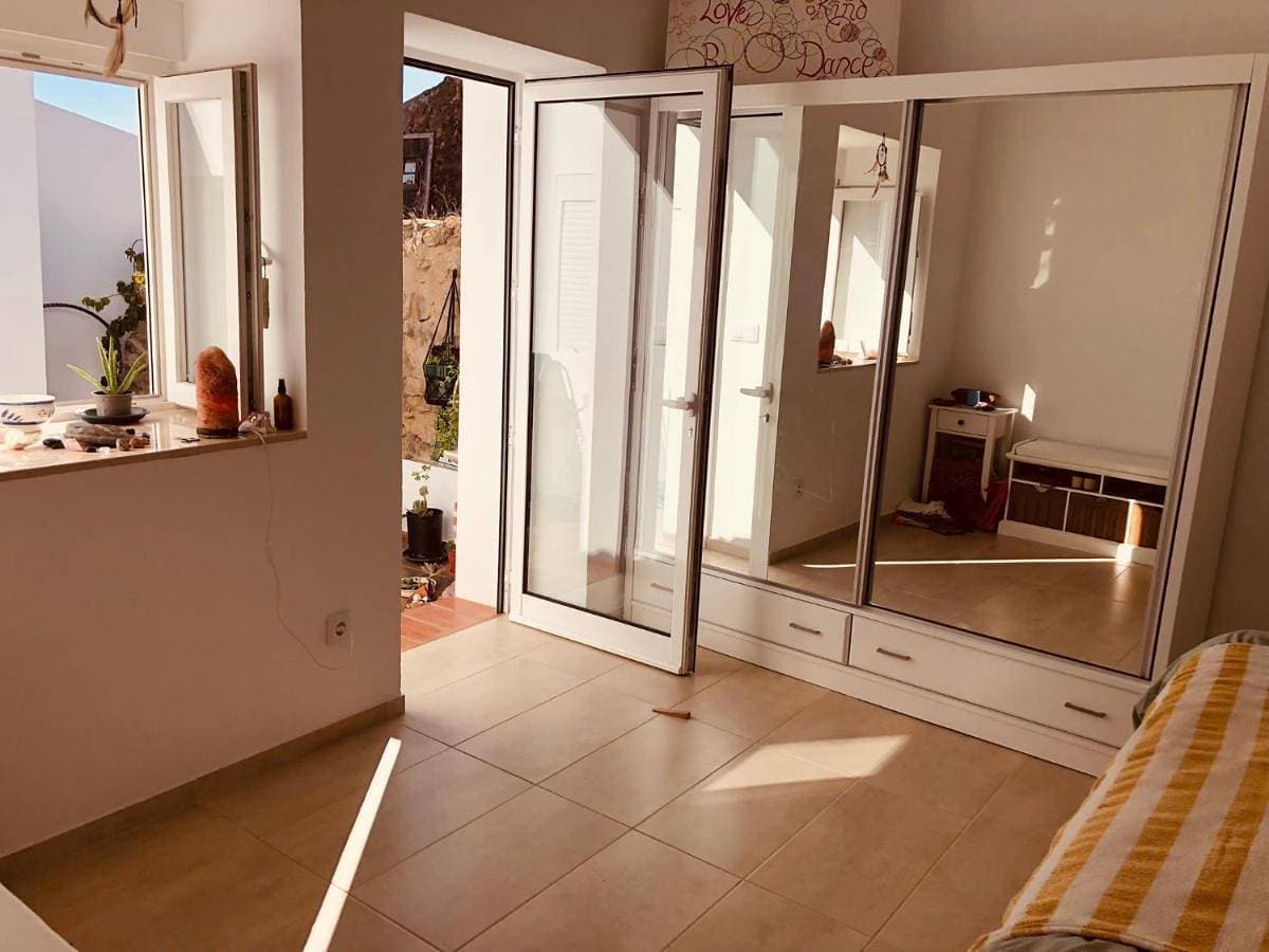 Foto 4 von 7: One-Bedroom House