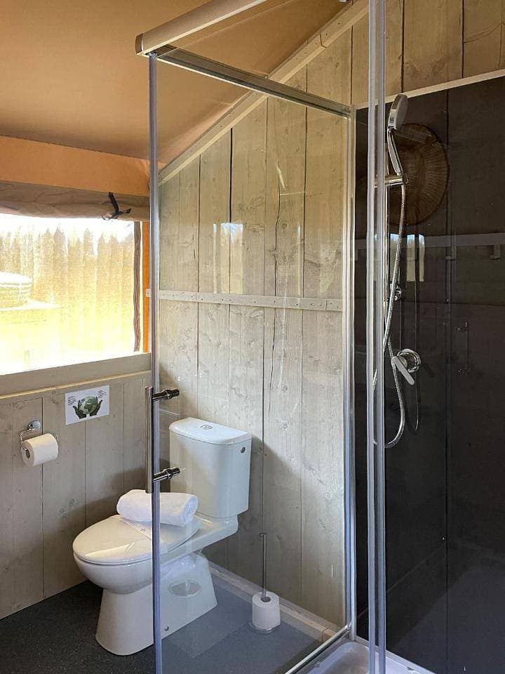 Foto 12 von 43: Two-Bedroom Chalet