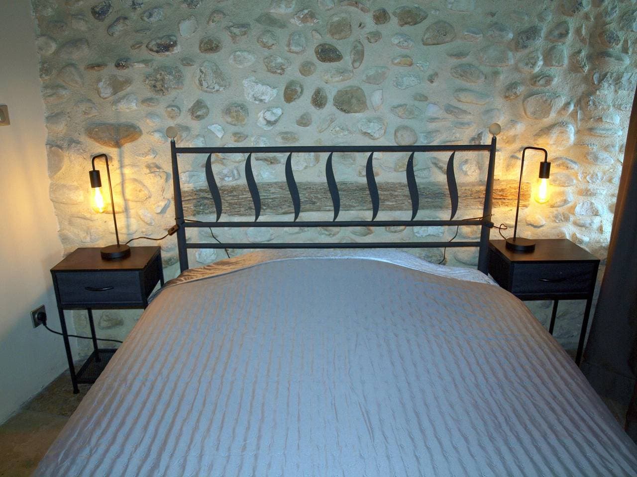 Foto 3 von 35: Malerisches Dorfhaus mit Seepanorama