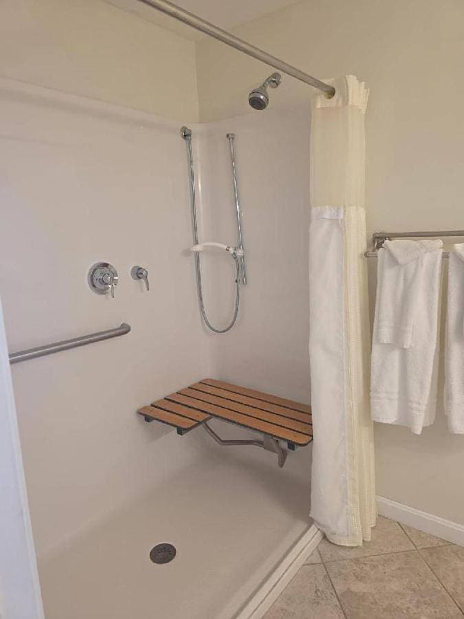 Foto 5 von 36: One-Bedroom Apartment