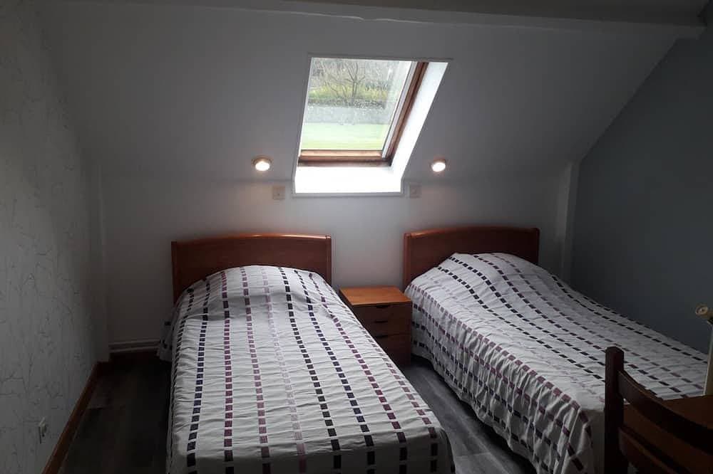Foto 3 von 29: Komfortables Haus in La Hague mit geschlossenem Garten
