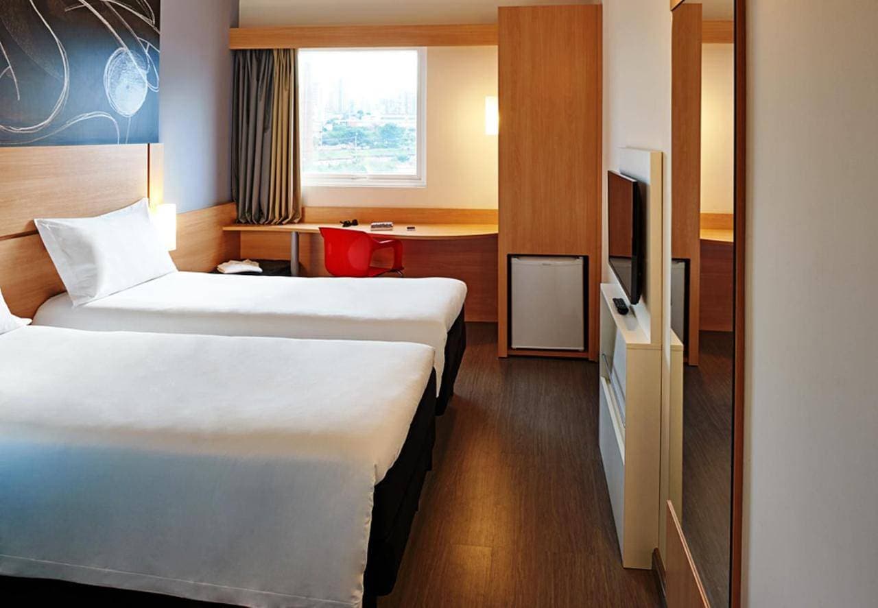 Foto 11 von 12: Standard Apartment with Two Single Beds