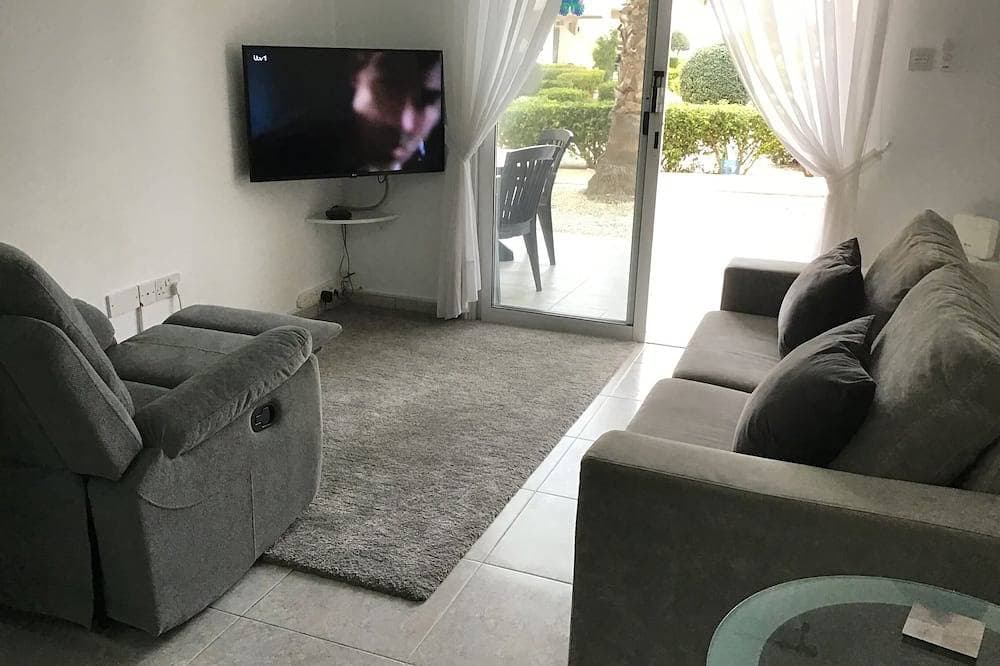 Foto 9 von 19: Luxuriöses Apartment im Erdgeschoss mit Blick auf den Pool