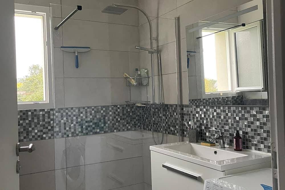 Foto 5 von 17: House sleeps 6 with jacuzzi, La Béroline, pets allowed.