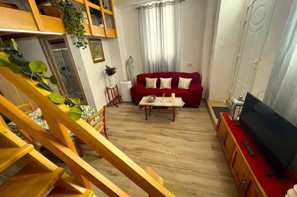 Charming 3-bedroom house with WiFi, AC in brilliant Tas-Sliema 1