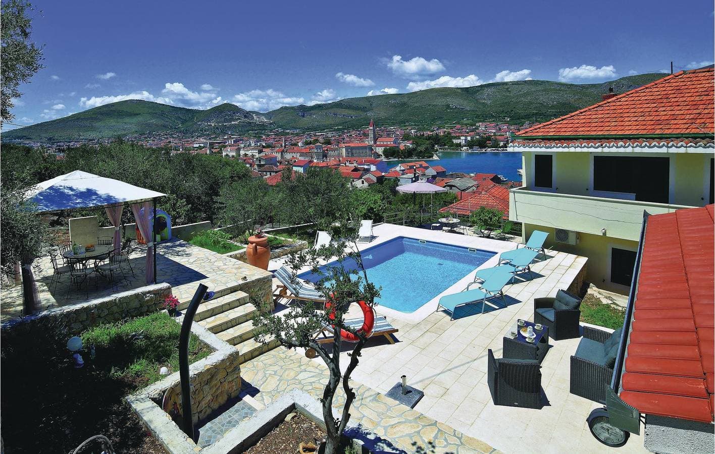 Reizende 1-Zimmer-Wohnung mit Pool, Terrasse und Zugang zum Strand – 2 km entfernt 1