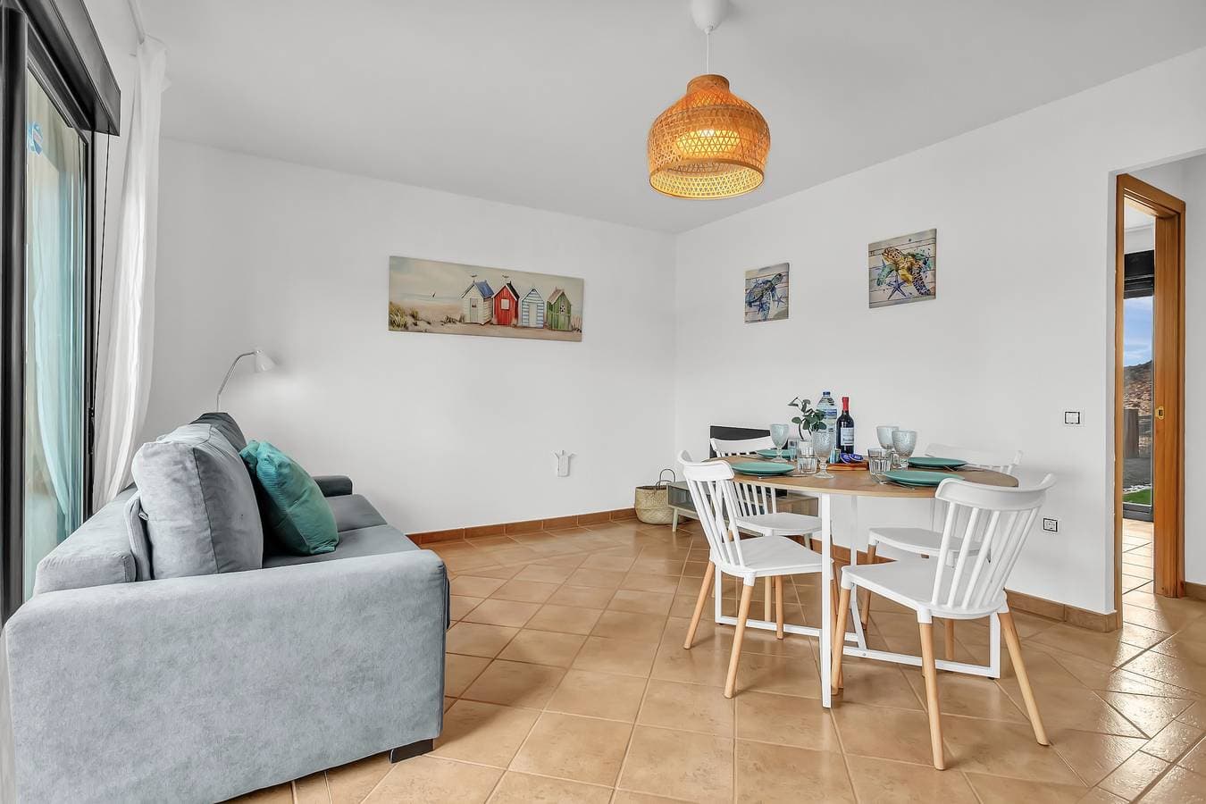 Foto 4 von 30: Ferienvilla 'Manuela' mit Bergblick, Gemeinschaftspool und WLAN