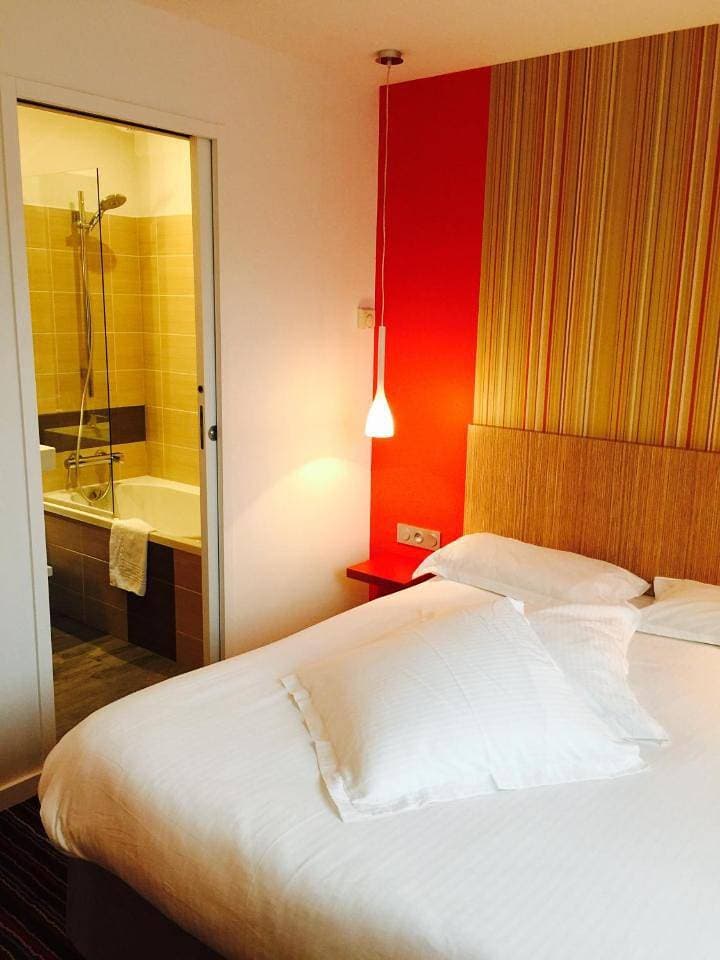 Foto 7 von 14: Standard Double Room without Air-Conditioning