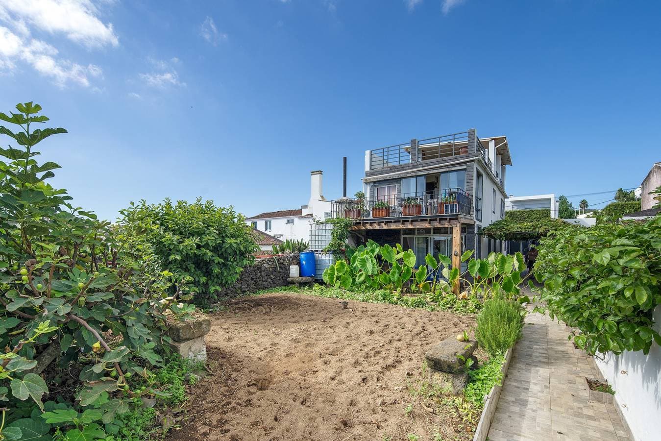 Foto 10 von 46: Zimmer 'Santa Cruz' mit Gartenblick, Patio und WLAN
