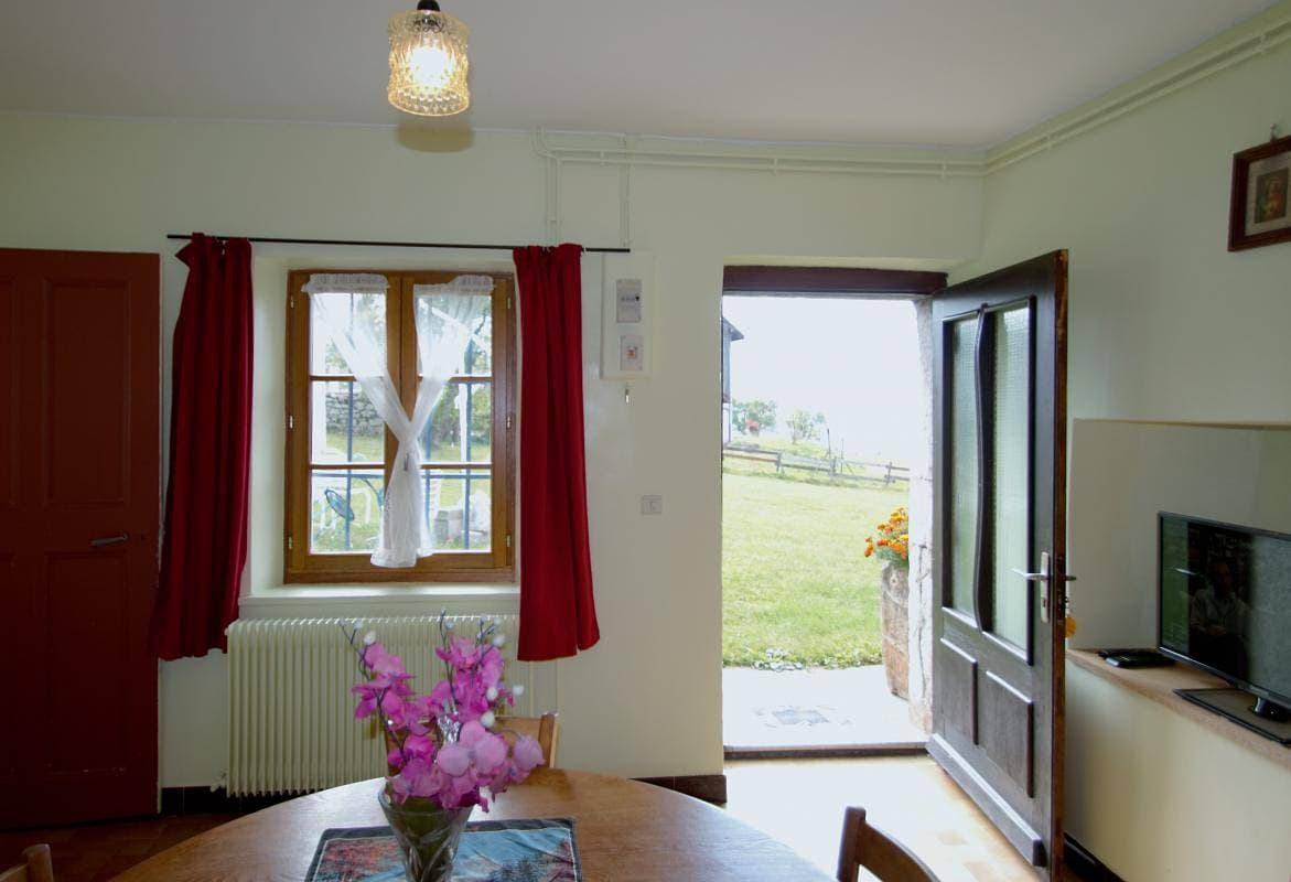 Foto 8 von 15: Gemütliche Gite mit Parkplatz, Garten und Bergblick