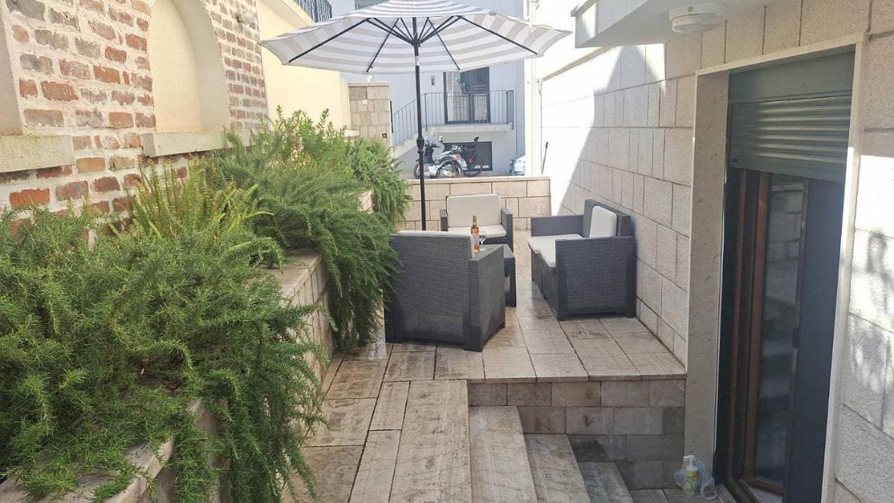 Foto 3 von 31: Studio with Terrace