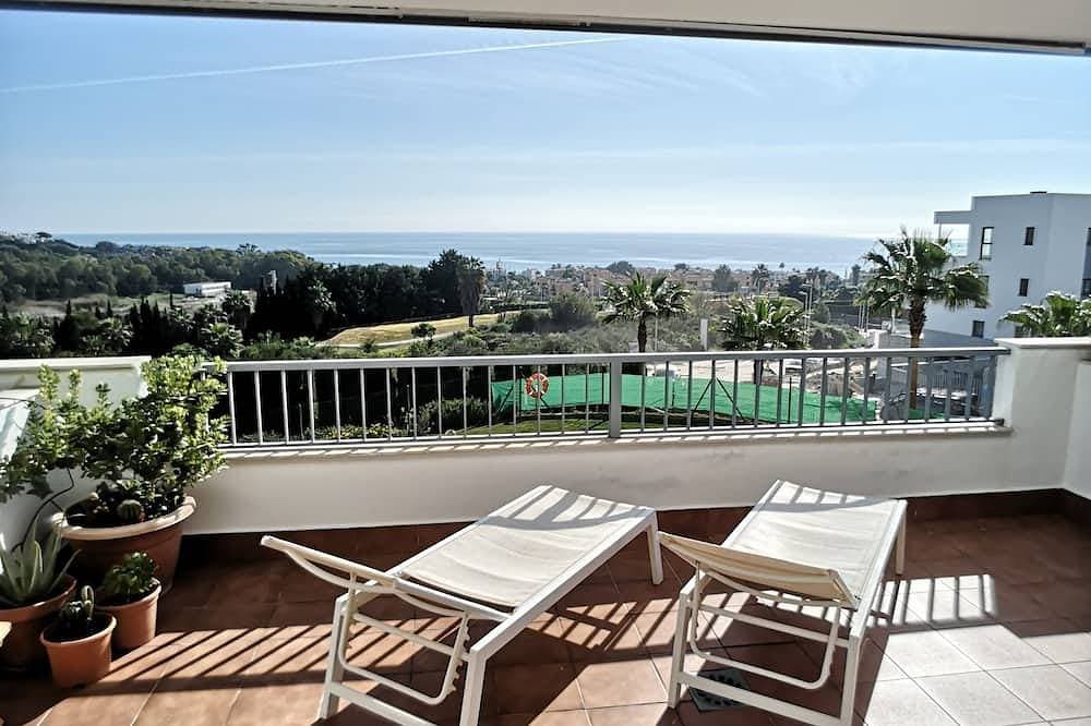 Dona Julia sea and golf view apartment 1