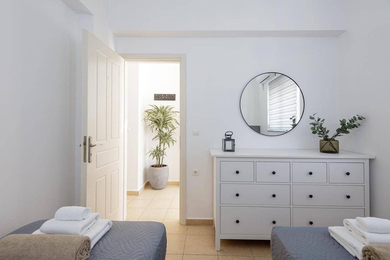 Adelphes Beachfront Apartment with direct connection to the beach 1