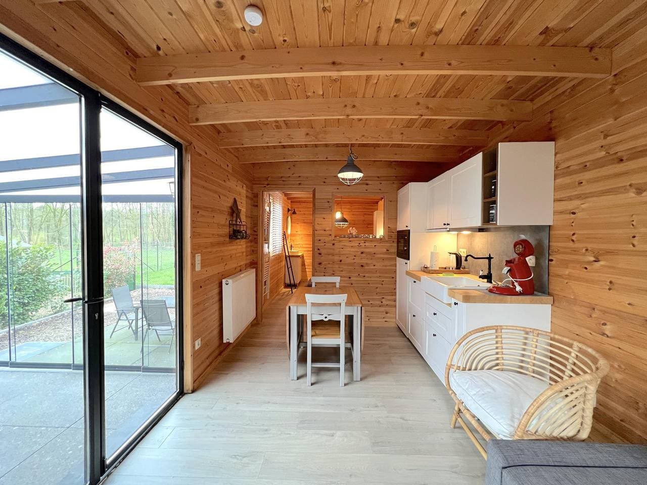 Foto 2 von 30: Gemütliches Chalet inmitten des Waldes