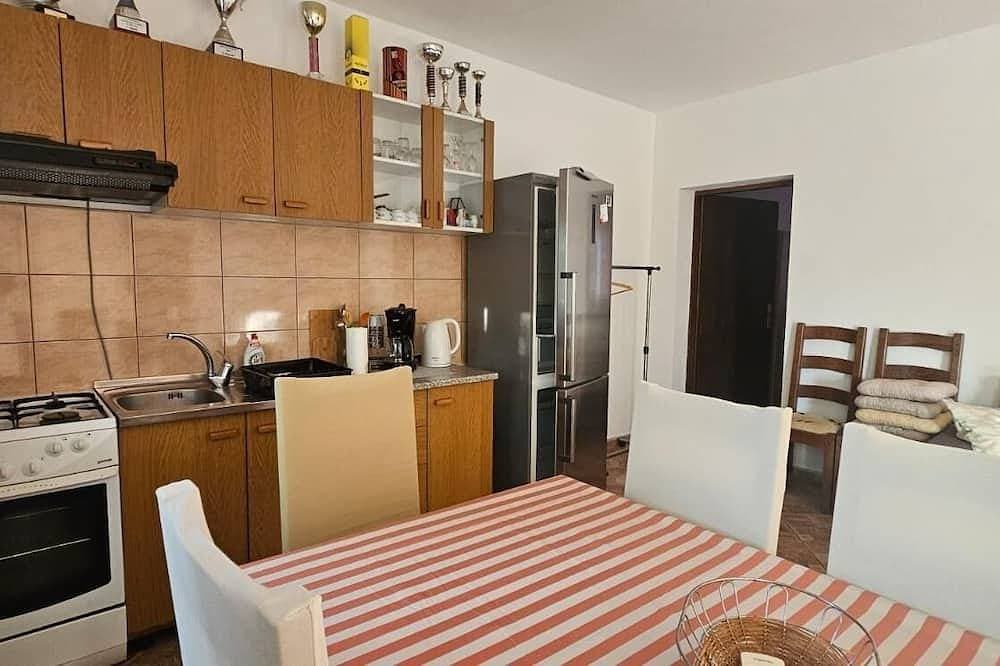 Foto 6 von 8: 1-Zimmer-Ferienwohnung mit Terrasse Gornji Karin, Novigrad