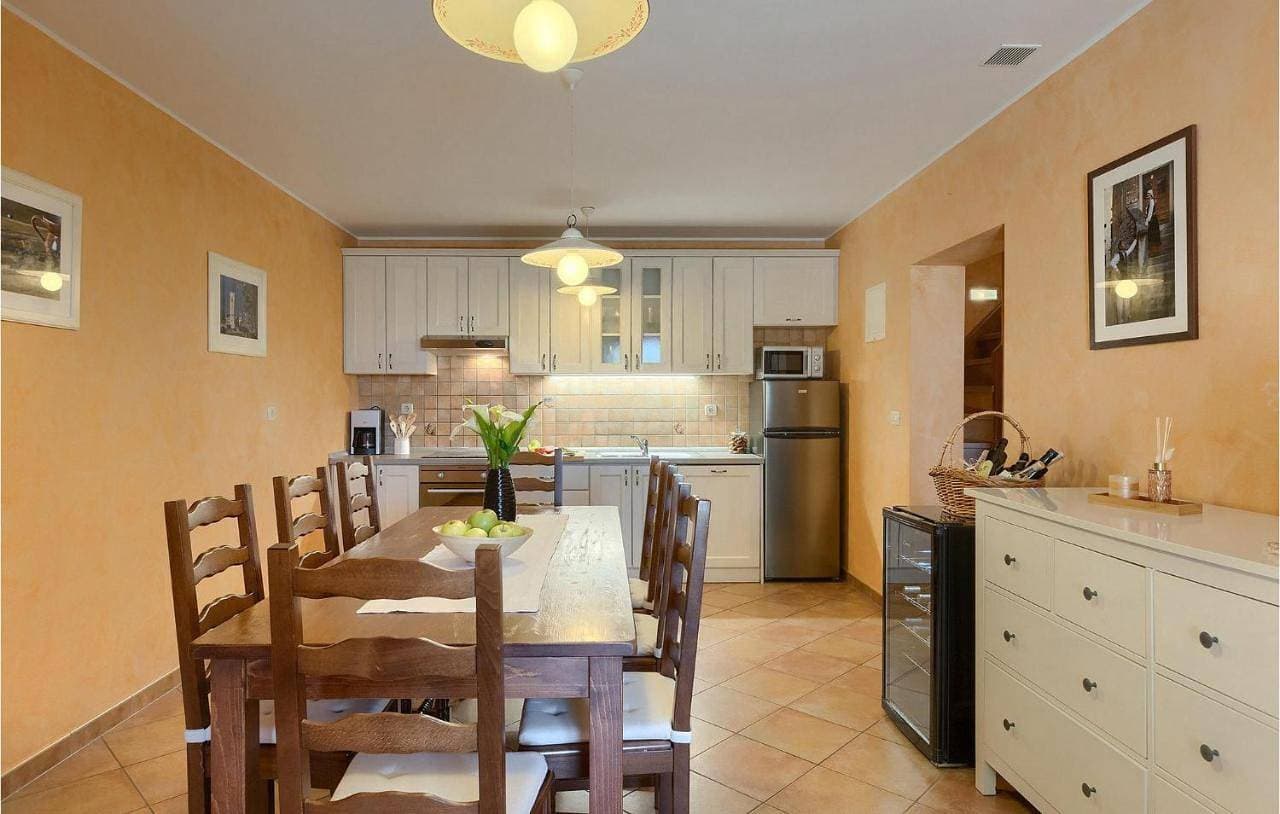 Foto 12 von 32: Four-Bedroom Holiday Home