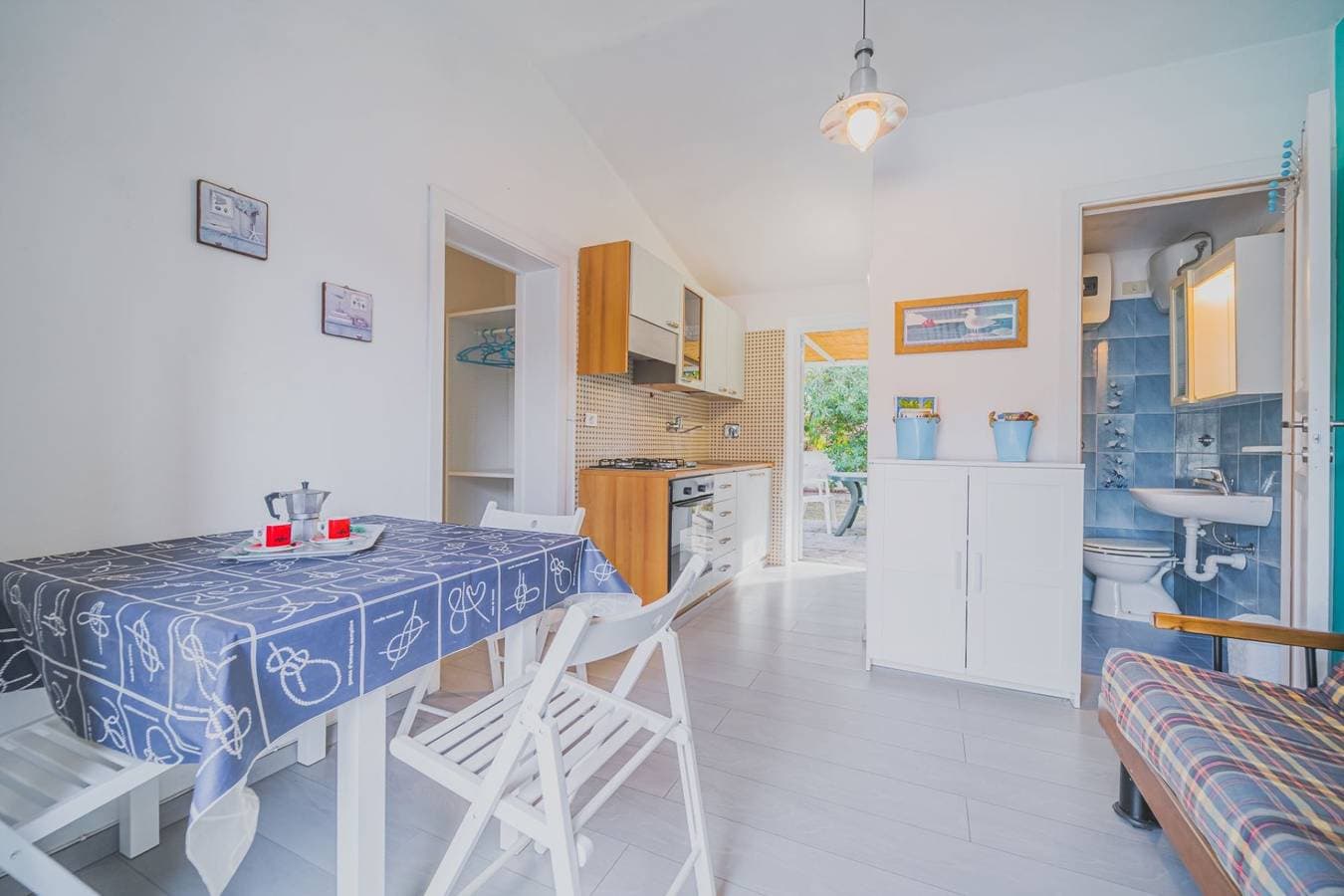 Foto 12 von 31: Ferienwohnung für 4 Personen mit Terrasse