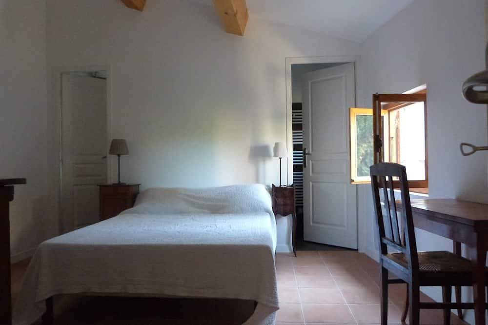 Foto 3 von 25: 15 Minuten von Cassis, Wohnung in einem provenzalischen Landhaus
