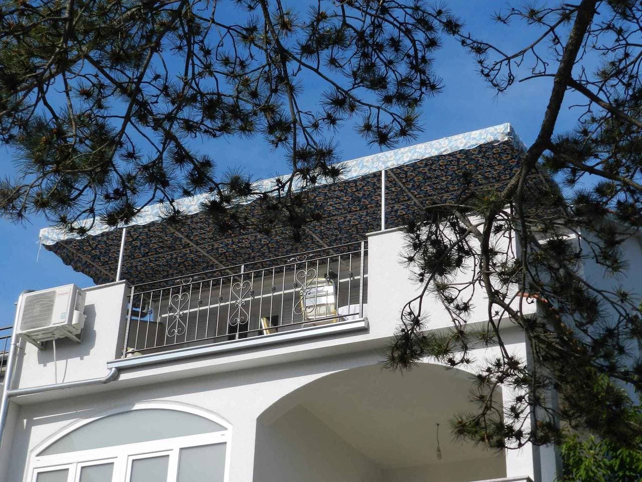 Foto 4 von 23: Studio mit Zugang zur Terrasse mit Meerblick