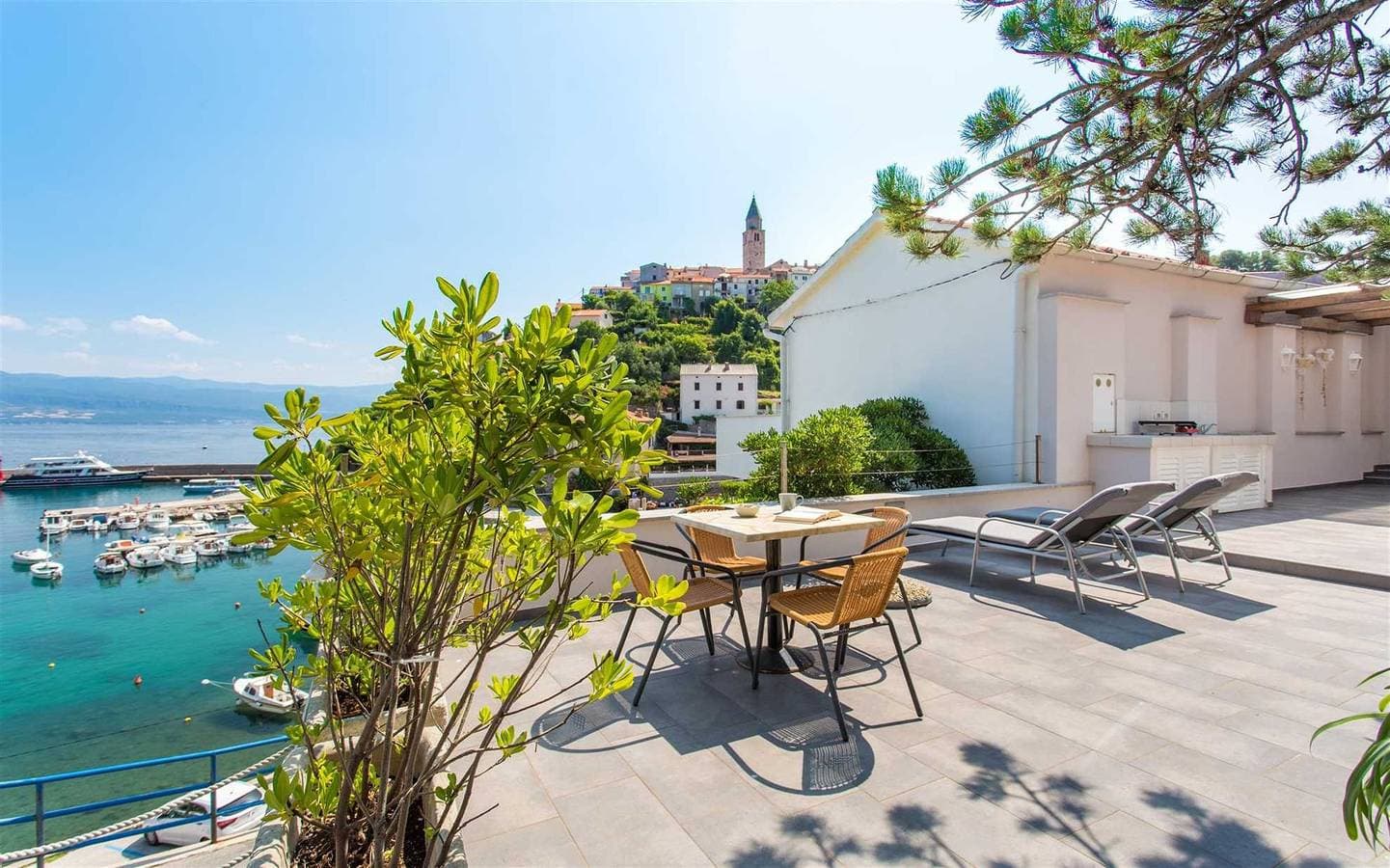 Foto 9 von 32: Ferienwohnung am Meer mit Panoramablick auf Meer