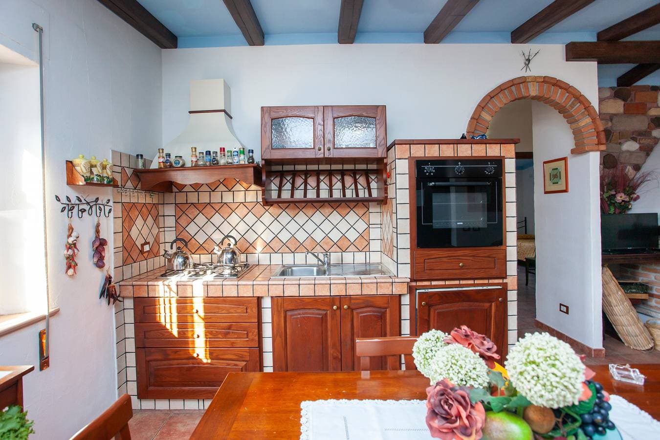 Foto 11 von 28: Ferienwohnung "Typisches Landhaus - Orosei" mit Terrasse & Gemeinschaftsgarten
