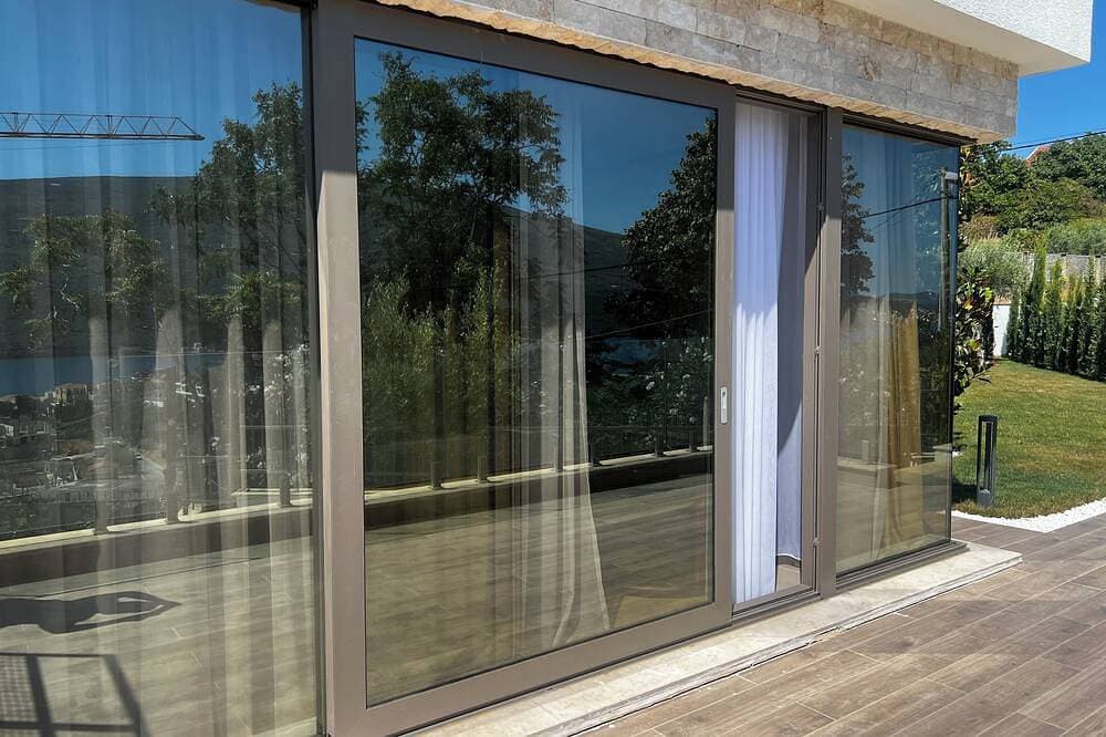 Foto 10 von 30: Stylish 4Br Villa w/ Pool near Porto Novi Beach