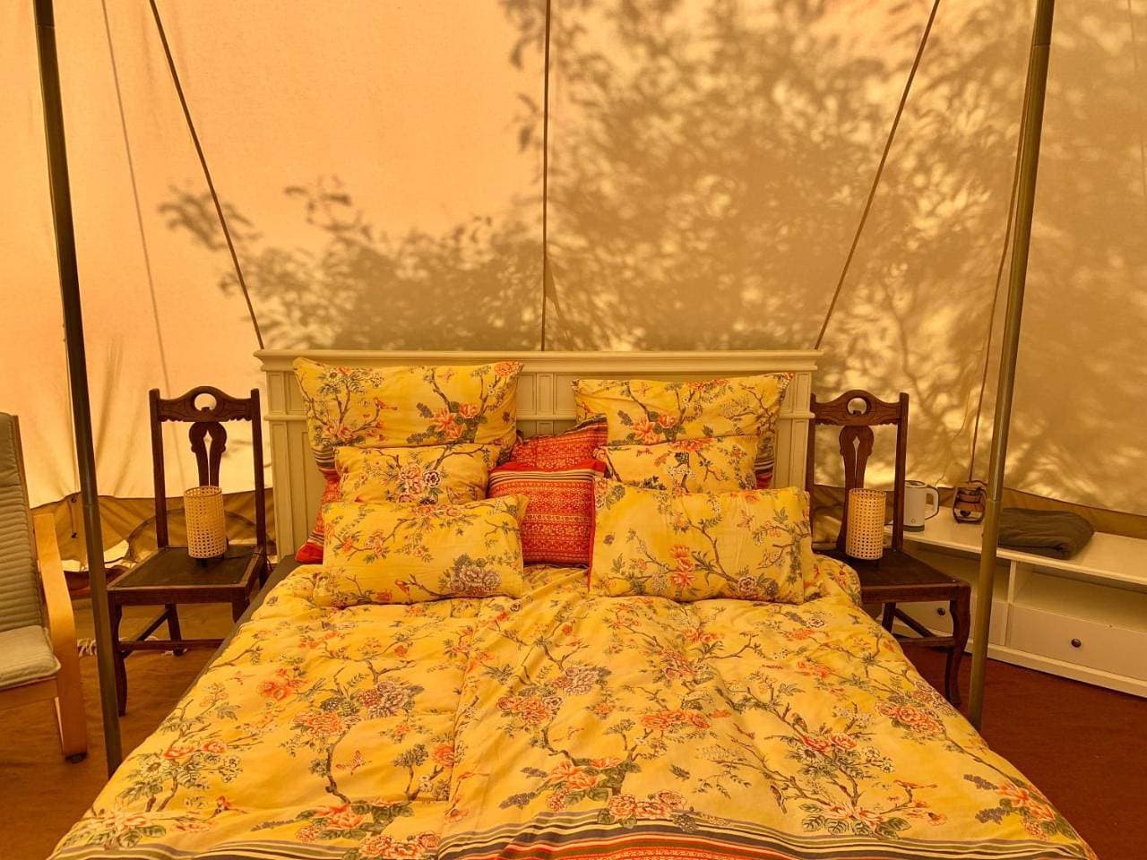 Foto 7 von 13: Tent