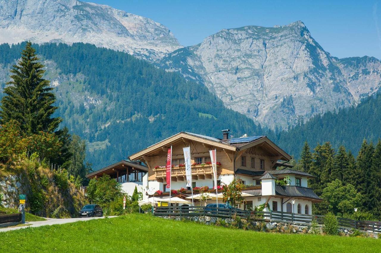 Hotel und Alpen Apartments - Bürglhöh 1