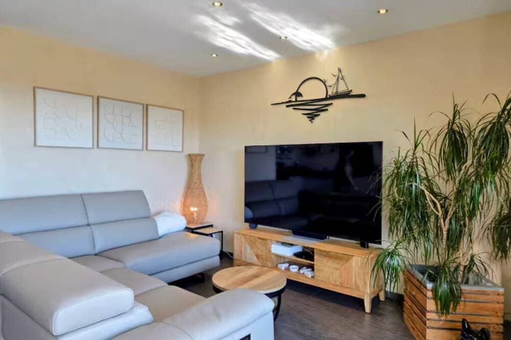 Foto 11 von 30: Exceptional sea view villa with pool
