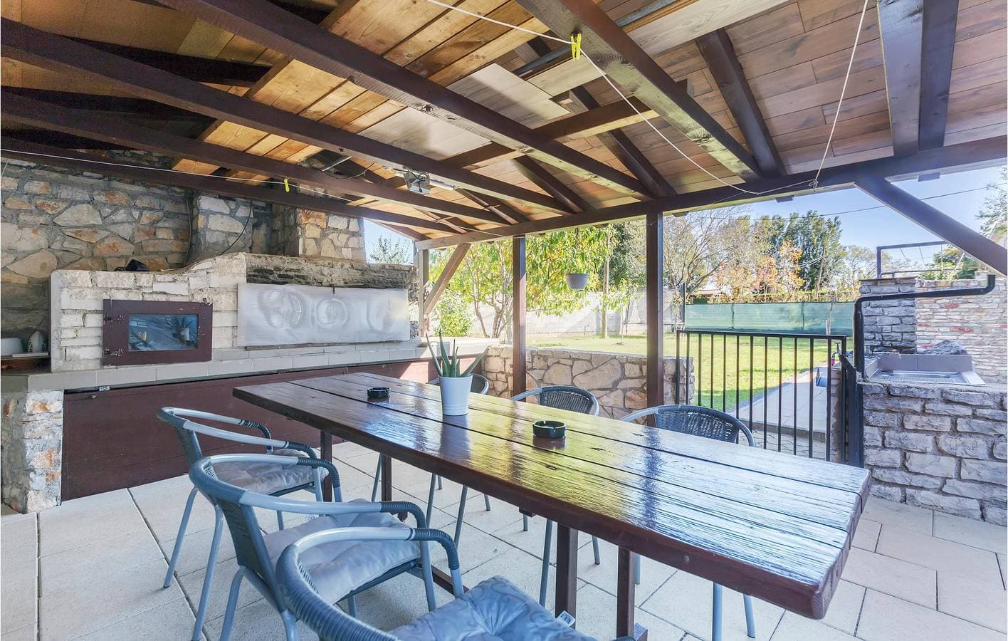 Foto 7 von 25: Gemütliche Ferienwohnung mit Terrasse, WLAN und Parkplatz in Strand- und Restaurantnähe