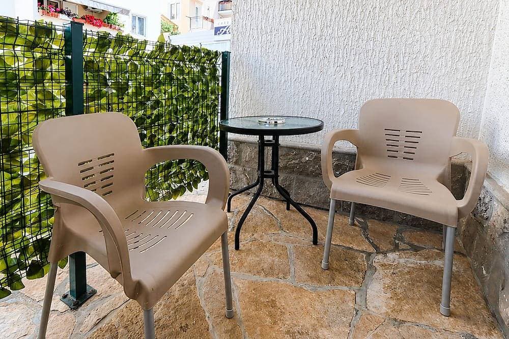 Foto 6 von 6: Budget Room in the Heart of Budva