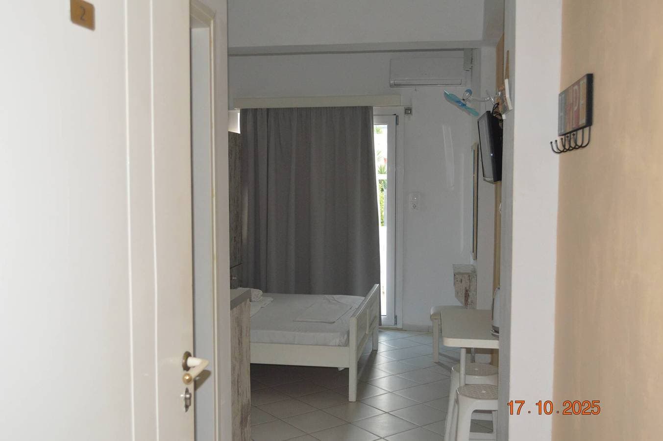 Foto 2 von 31: Kleines Studio mit Balkon, Pool und Strand in 100 m Entfernung