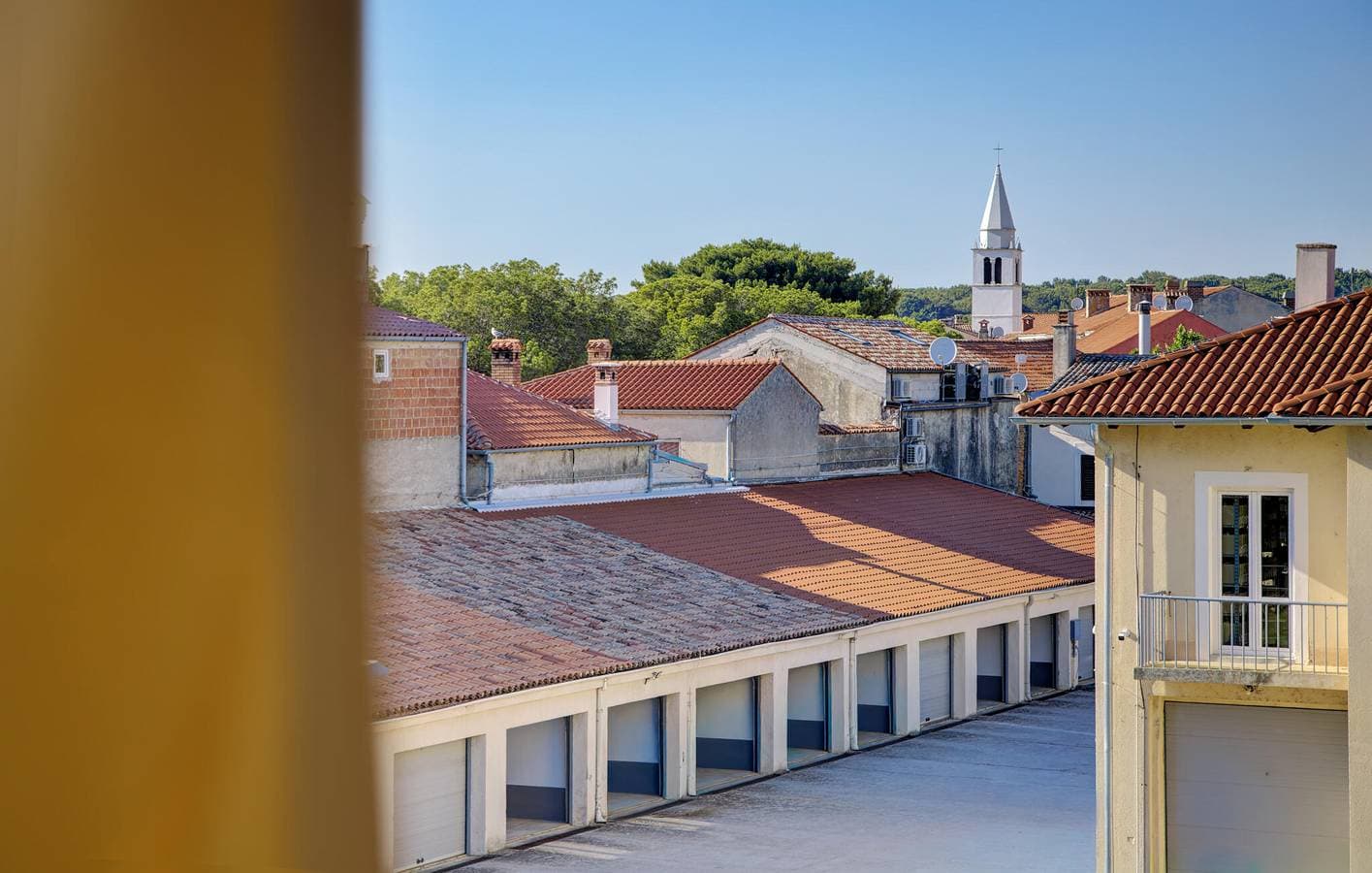 Foto 13 von 34: Gemütliche Ferienwohnung mit Meerblick in der Nähe von Fast-Food-Restaurants und 2 km von der Küste entfernt
