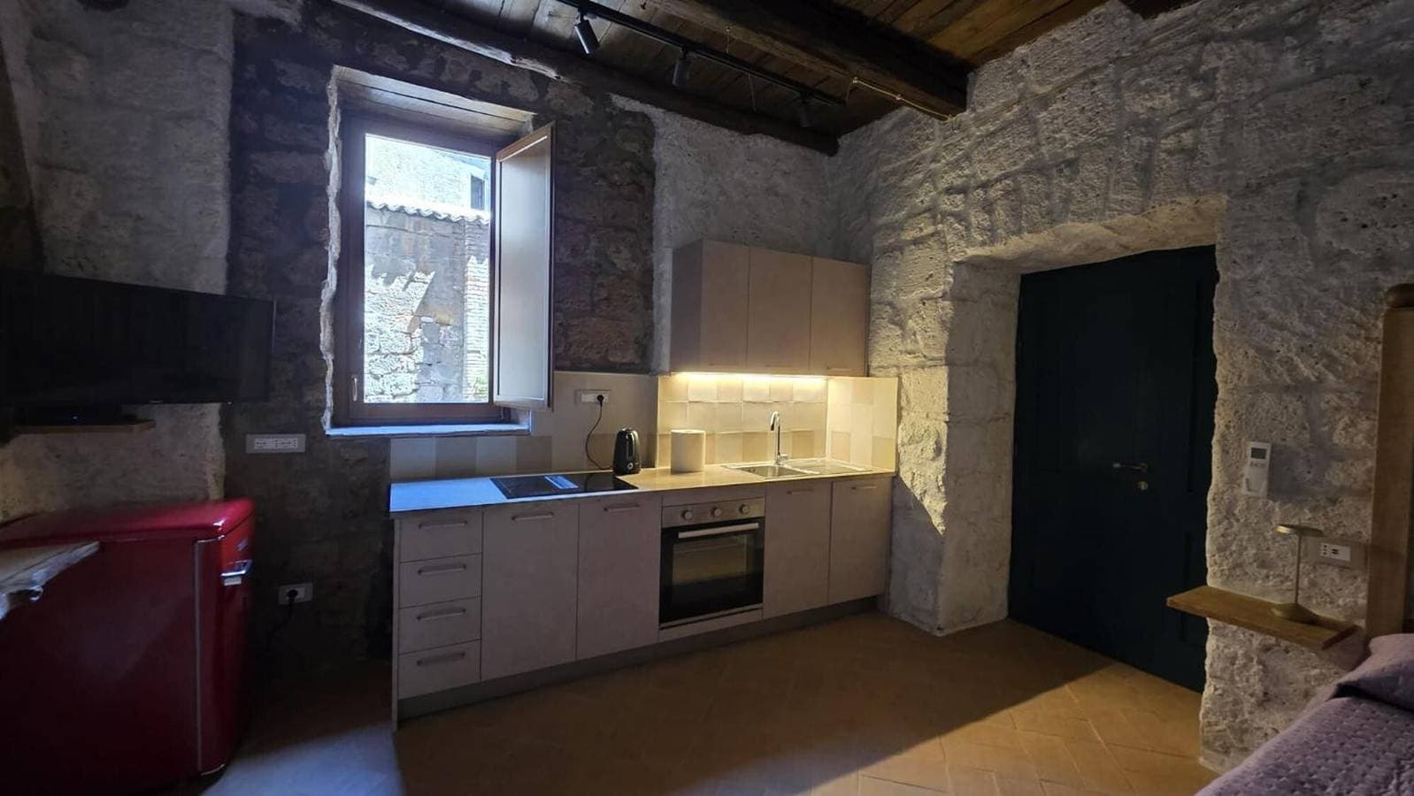 Foto 2 von 22: Apartment 'Dimora Commenda' mit WLAN und Klimaanlage