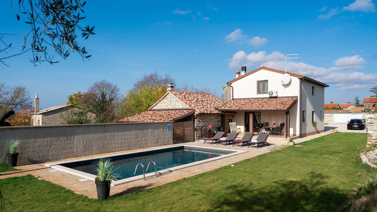 Beautiful Villa Casa Noemi with pool in Porec 1