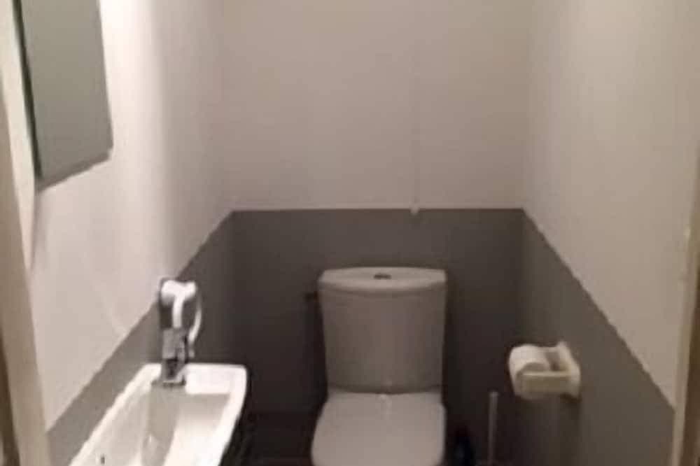 Foto 4 von 17: Apartment mit 2 Schlafzimmern, Parkplatz und Aufzug in Lourmarin