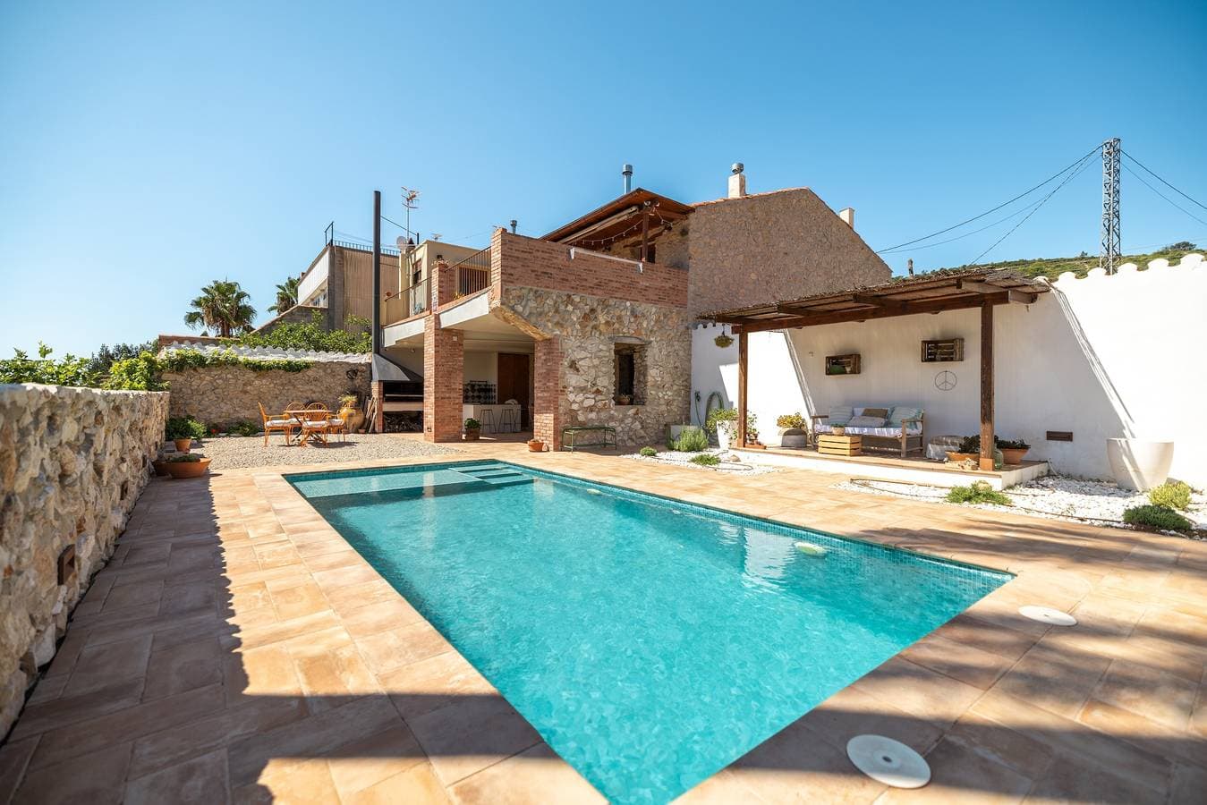 Foto 2 von 30: Ferienhaus 'Casa En Vistes Al Montsià' mit Bergblick, privatem Pool und WLAN