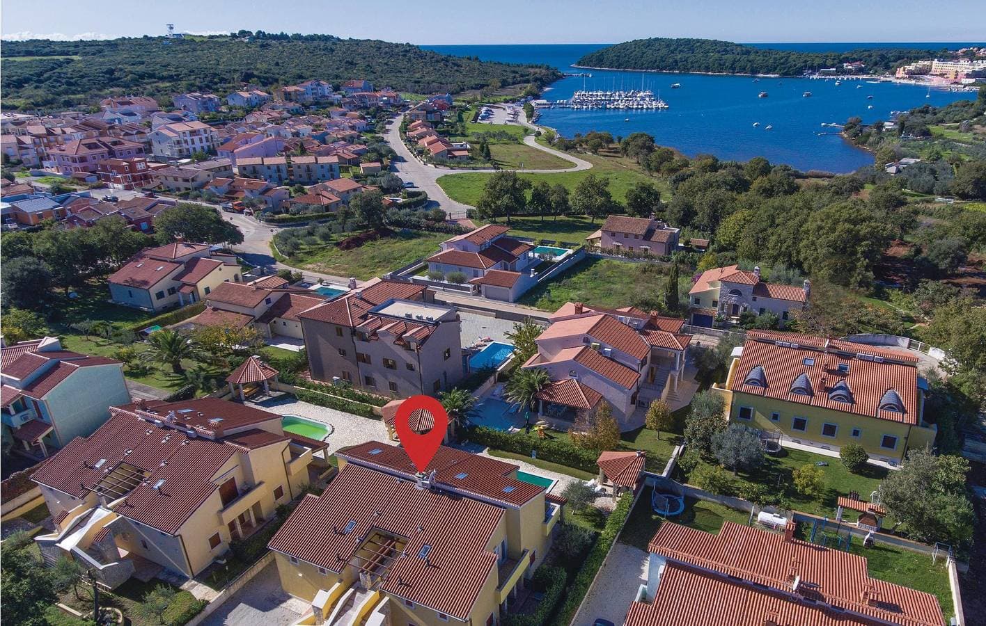 Foto 2 von 24: Charmante 61 m² große Wohnung mit Pool und Terrasse, 1,5 km vom FKK-Strand entfernt