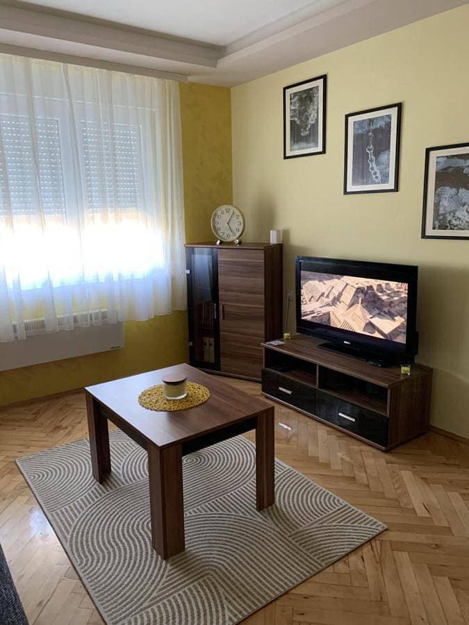 Foto 2 von 26: One-Bedroom Apartment