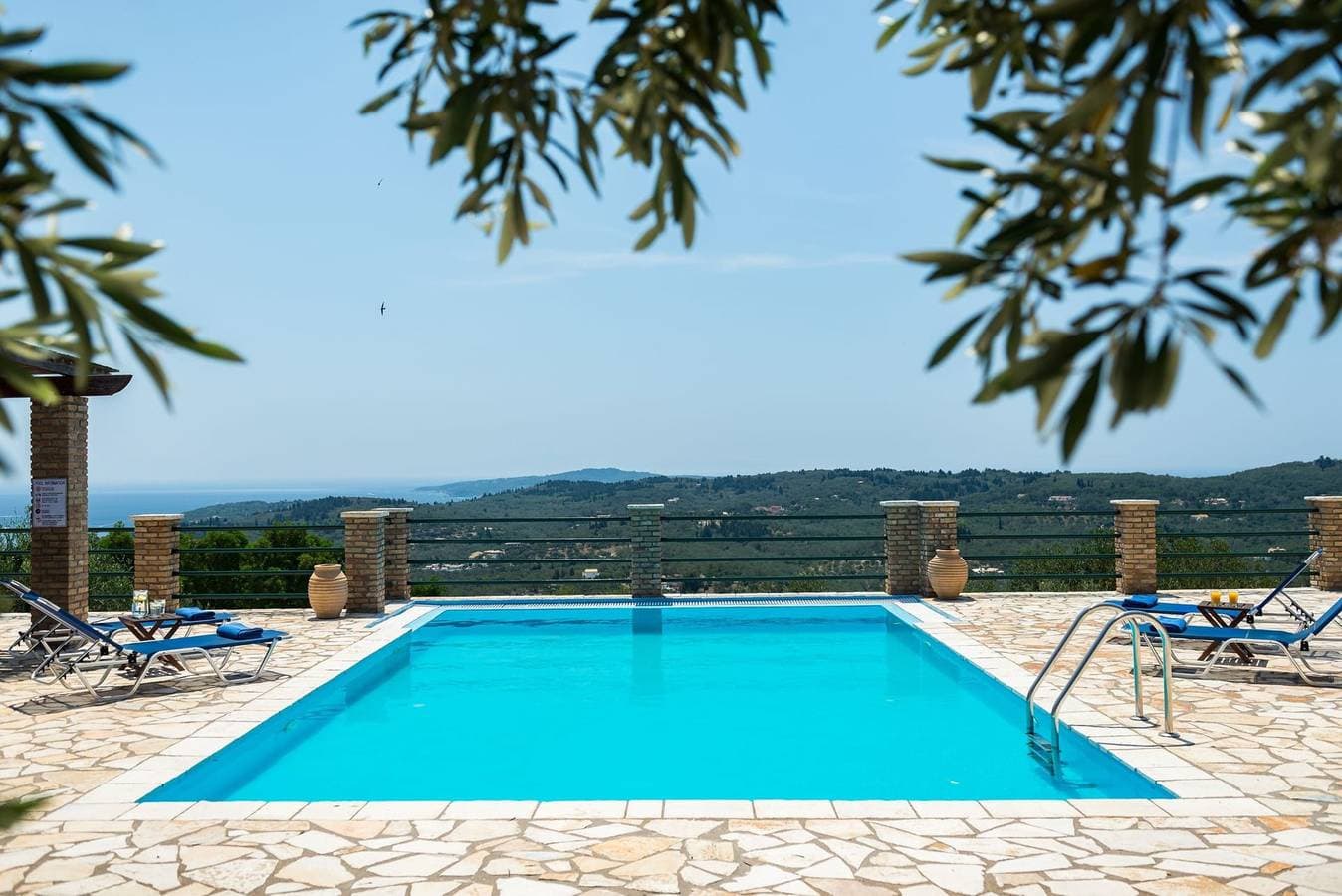 Foto 2 von 24: Villa für 5 Personen mit Balkon