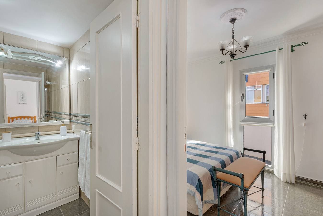 Foto 13 von 32: Ferienwohnung 'Goro' mit Meerblick und WLAN