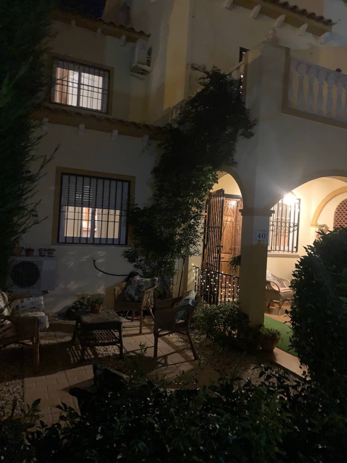 Foto 11 von 26: Charmante ganzjährige Villa mit privatem Solarium, Pool und ideal für Haustierbesitzer