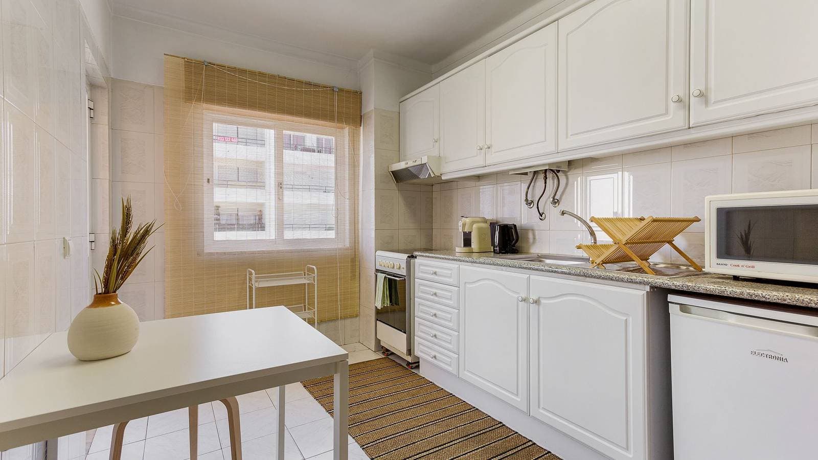 Foto 3 von 18: Ferienwohnung für 4 Personen mit Balkon