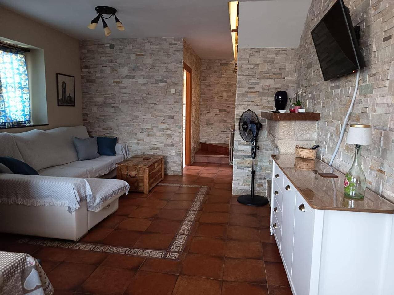 Foto 6 von 34: Two-Bedroom House
