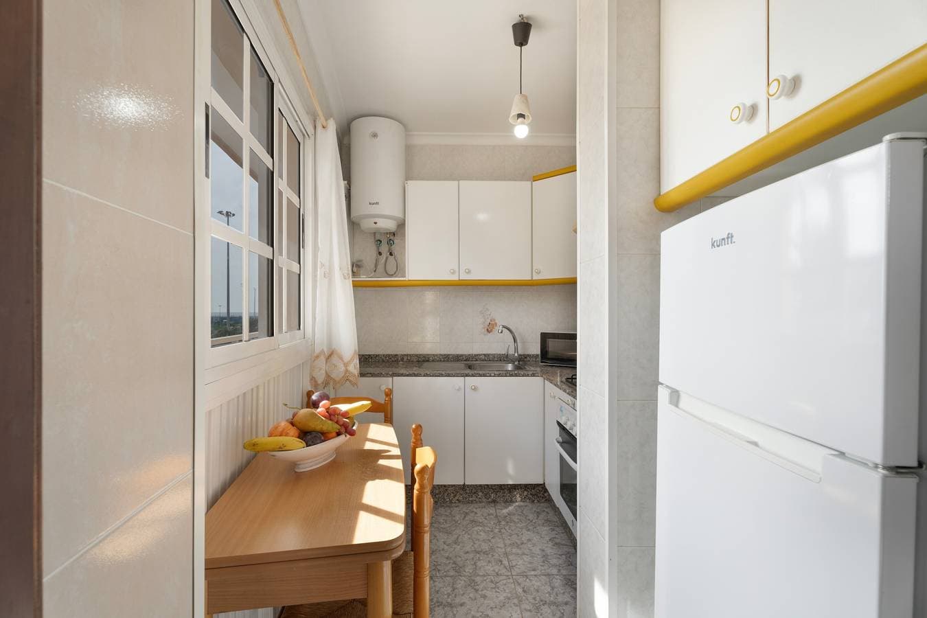 Foto 6 von 23: Ferienwohnung 'Carmenza' mit Meerblick, Balkon und WLAN