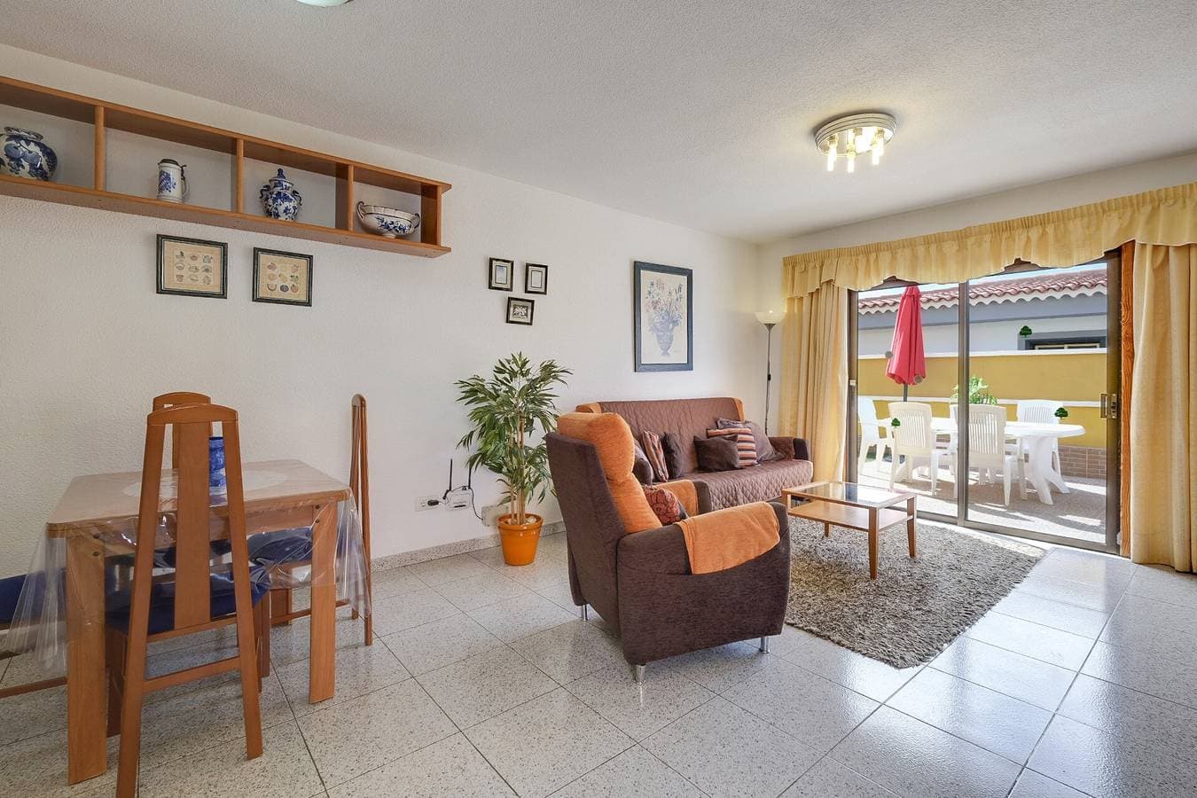Foto 5 von 22: Haustierfreundliche Wohnung Villasol mit Pool, WLAN, Terrasse, Berg- & Meerblick
